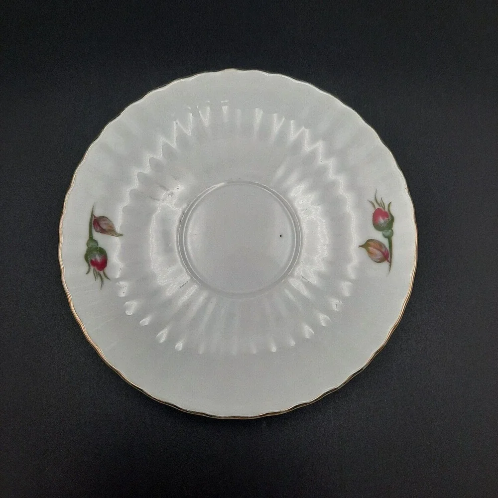 Vintage Nippon Yoko Boeki‎ Saucer With Rosebud Design & Gold Trim Made In Japan